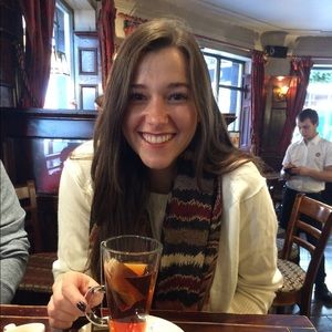 Meet your Posher, Emily